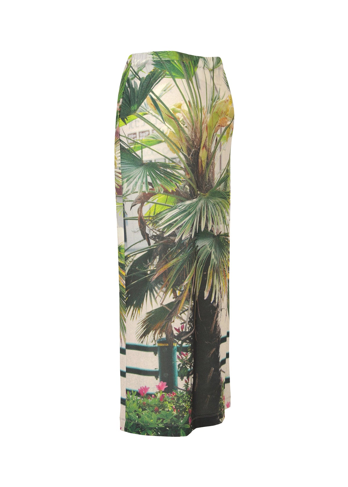 A detail shot of the ISSEY MIYAKE URBAN JUNGLE JERSEY skirt.