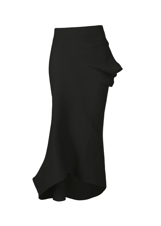 A product shot of the ISSEY MIYAKE LIFE FORM skirt in black (15).