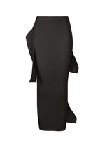 A product shot of the ISSEY MIYAKE ADVENTITIOUS HIGH NECKS skirt in charcoal (14).