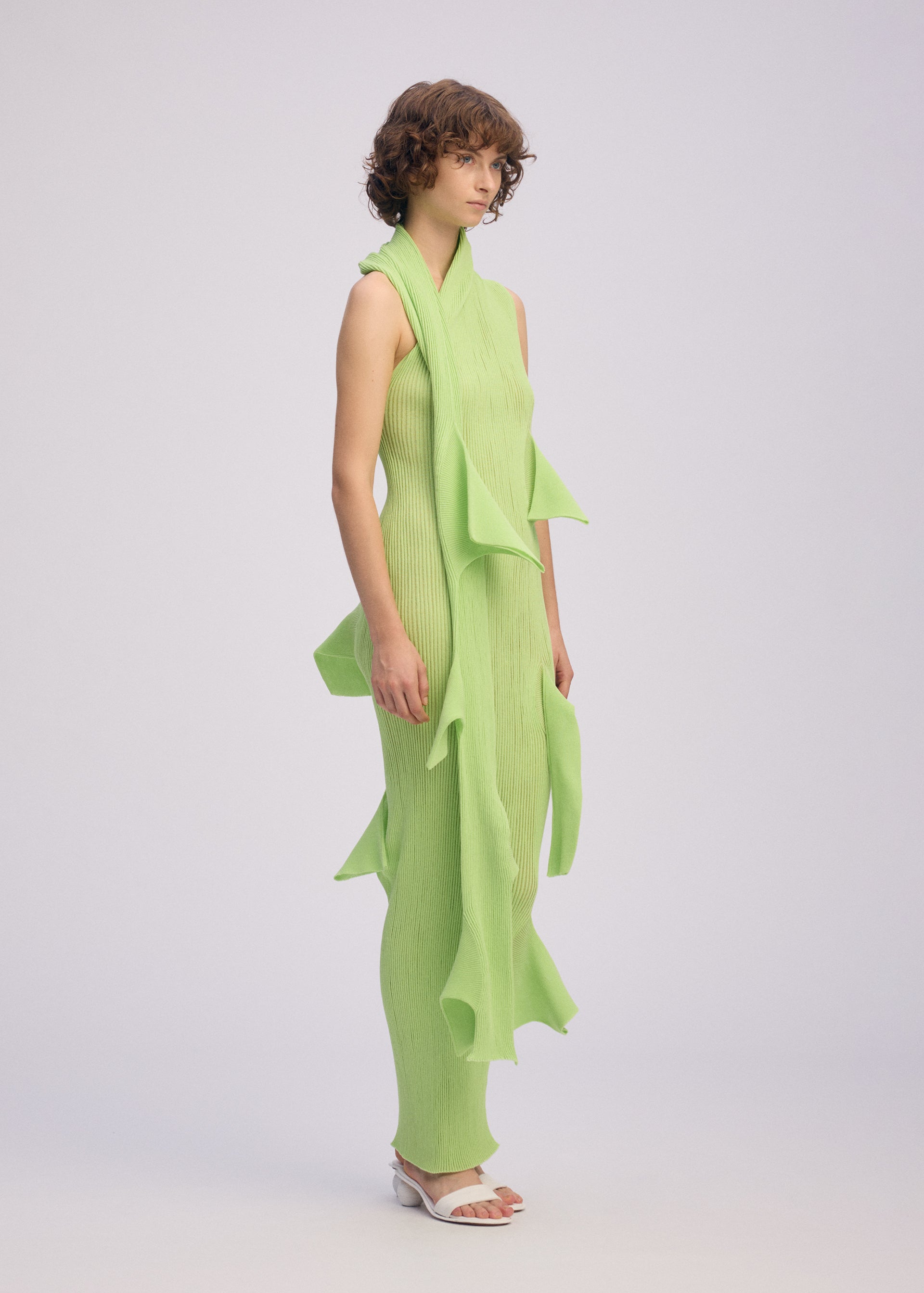 ADVENTITIOUS: HIGH-NECKS Dress Charcoal