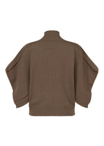 A detail shot of the ISSEY MIYAKE AKIMBO KNIT clothing.