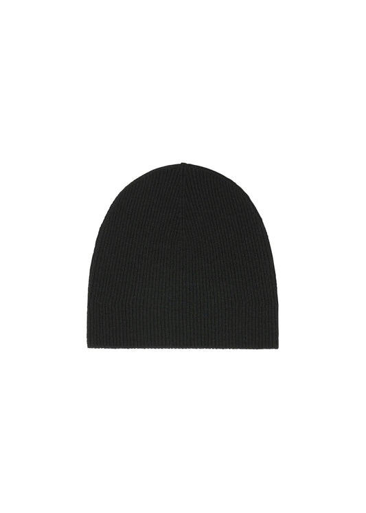 A product shot of the ISSEY MIYAKE O KNIT BEANIE cap in black.