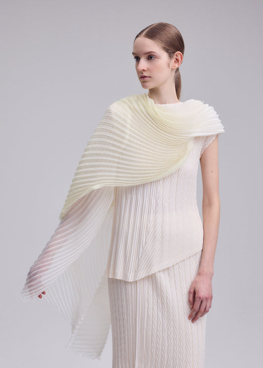 GRADATION RAMIE PLEATS STOLE Stole Black-Hued