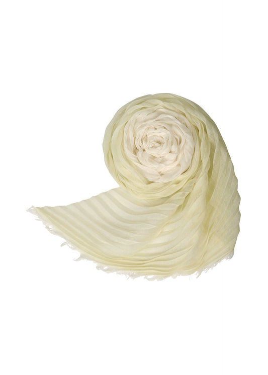 A product shot of the ISSEY MIYAKE GRADATION RAMIE PLEATS STOLE stole in white-hued.