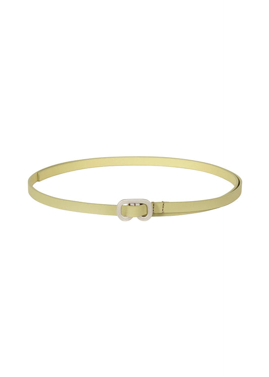 A product shot of the ISSEY MIYAKE SOLID LEATHER BELT belt in dull cream.