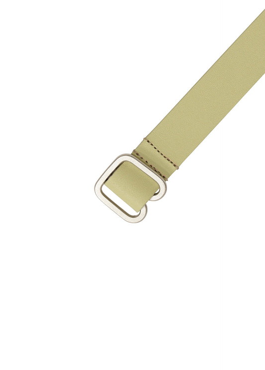 A detail shot of the ISSEY MIYAKE SOLID LEATHER BELT belt.
