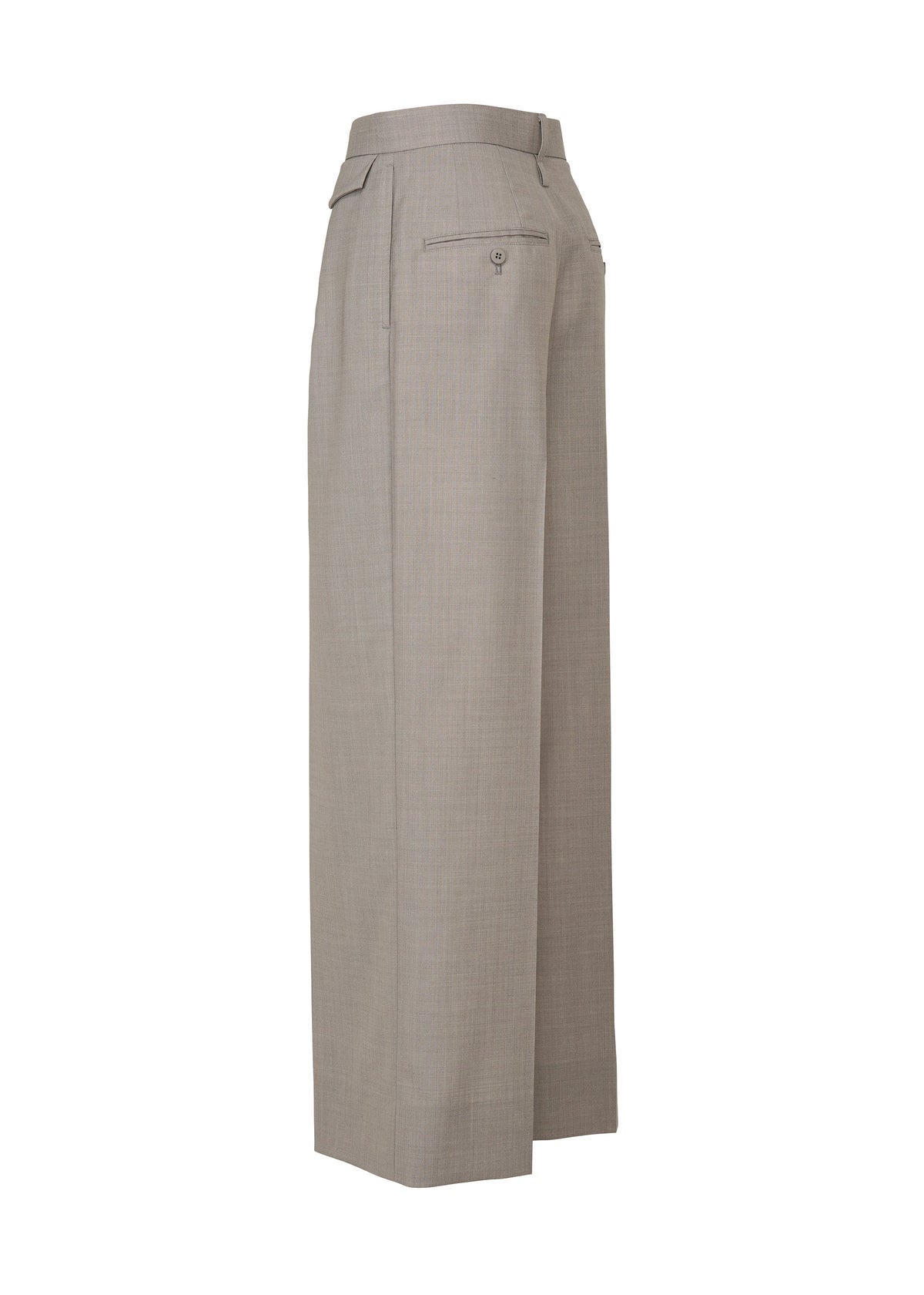 A detail shot of the ISSEY MIYAKE HONEST ENSEMBLE trousers.
