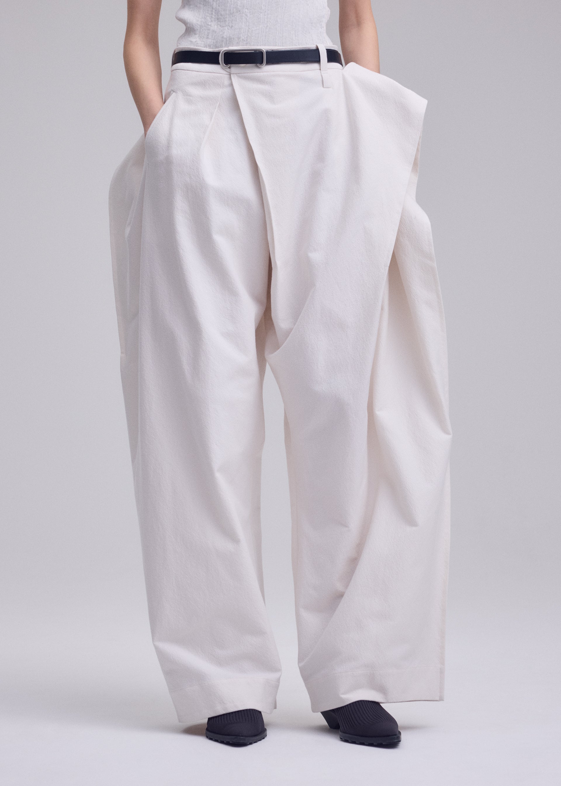 GRAINY PANTS Trousers Dull Cream