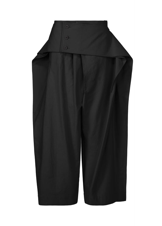 A product shot of the ISSEY MIYAKE GRAINY PANTS trousers in black.