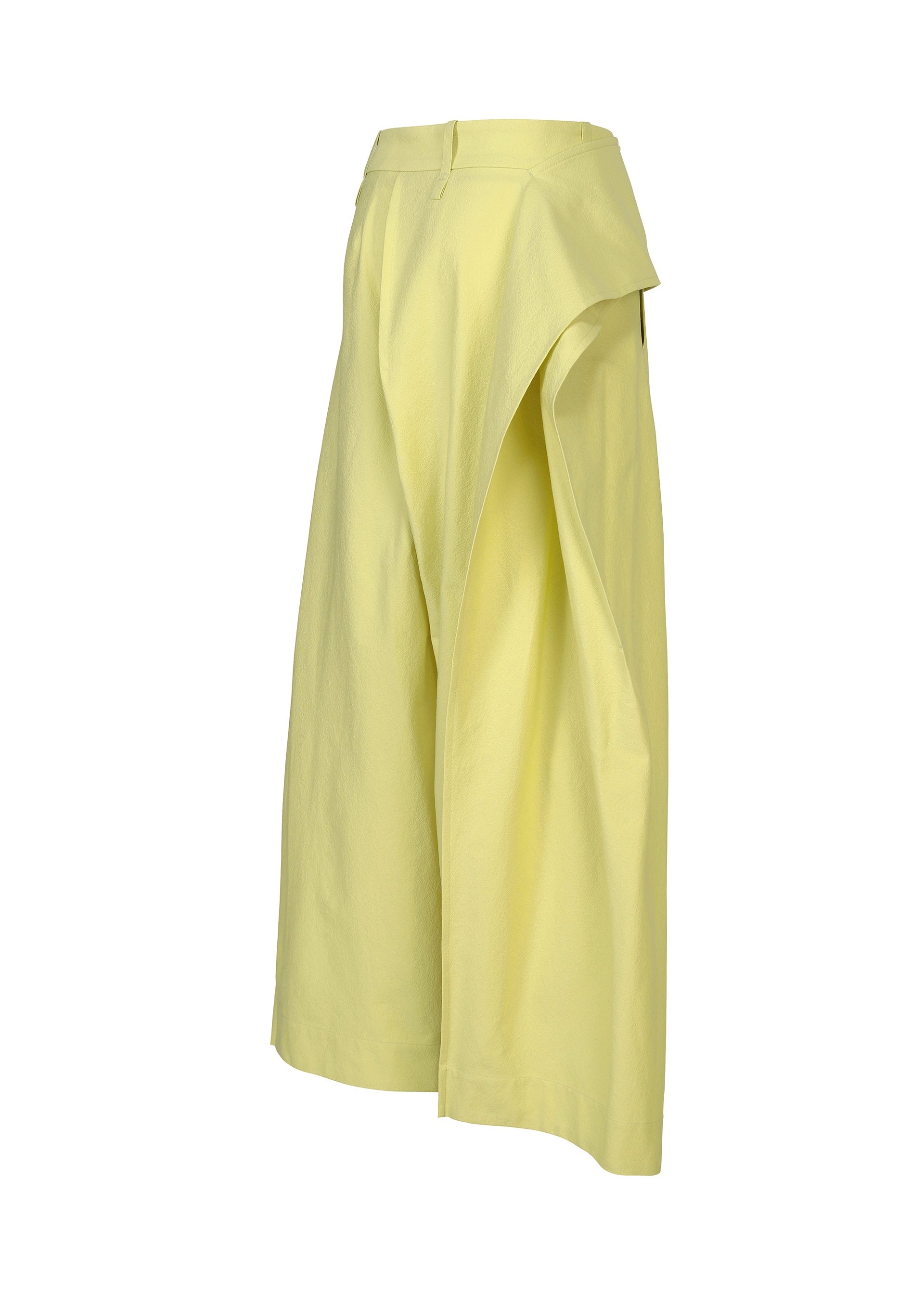 A detail shot of the ISSEY MIYAKE GRAINY PANTS trousers.