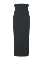 A product shot of the ISSEY MIYAKE ALLOW skirt in dark navy.