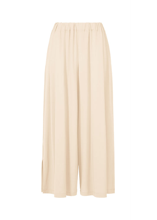 A product shot of the ISSEY MIYAKE DRAPE JERSEY-68 trousers in off-white.