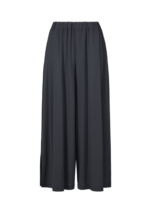 A product shot of the ISSEY MIYAKE DRAPE JERSEY-68 trousers in dark navy.