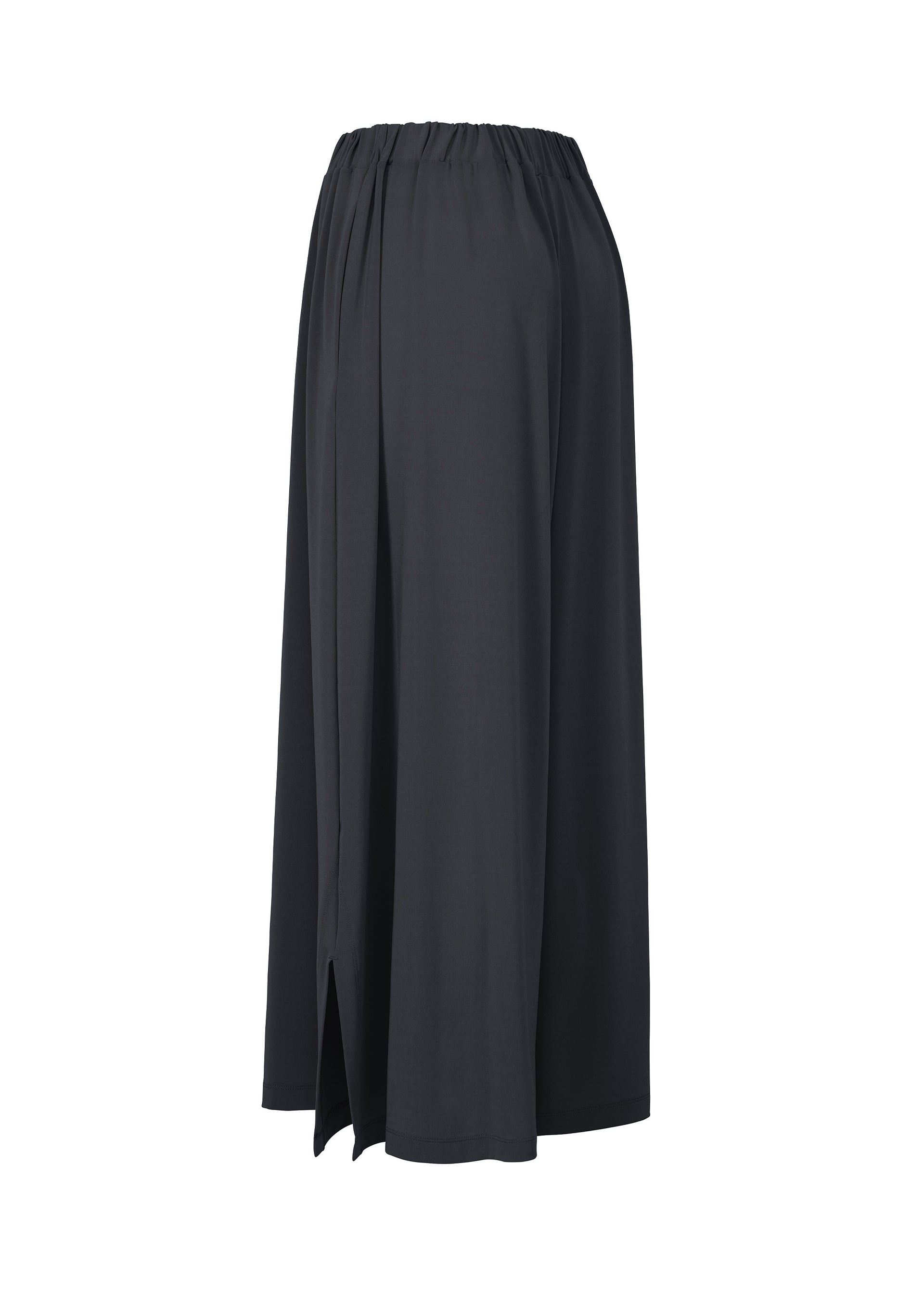 A detail shot of the ISSEY MIYAKE DRAPE JERSEY-68 trousers.