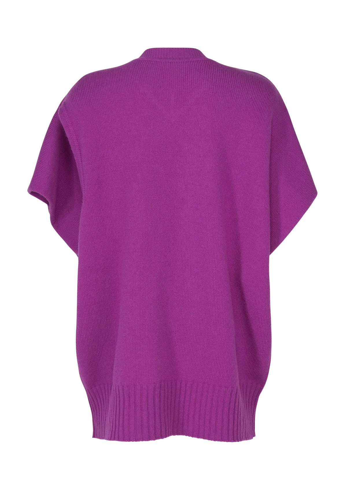 A detail shot of the ISSEY MIYAKE O KNIT vest.