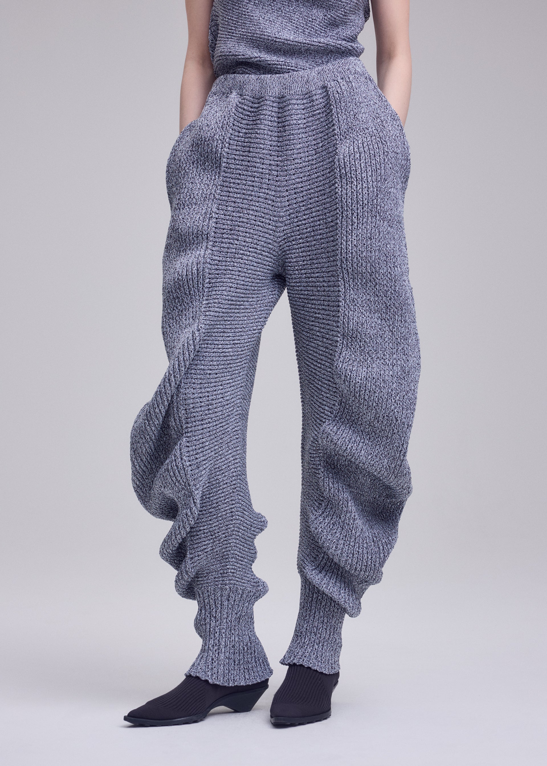 FOUND STONE Trousers Off-White