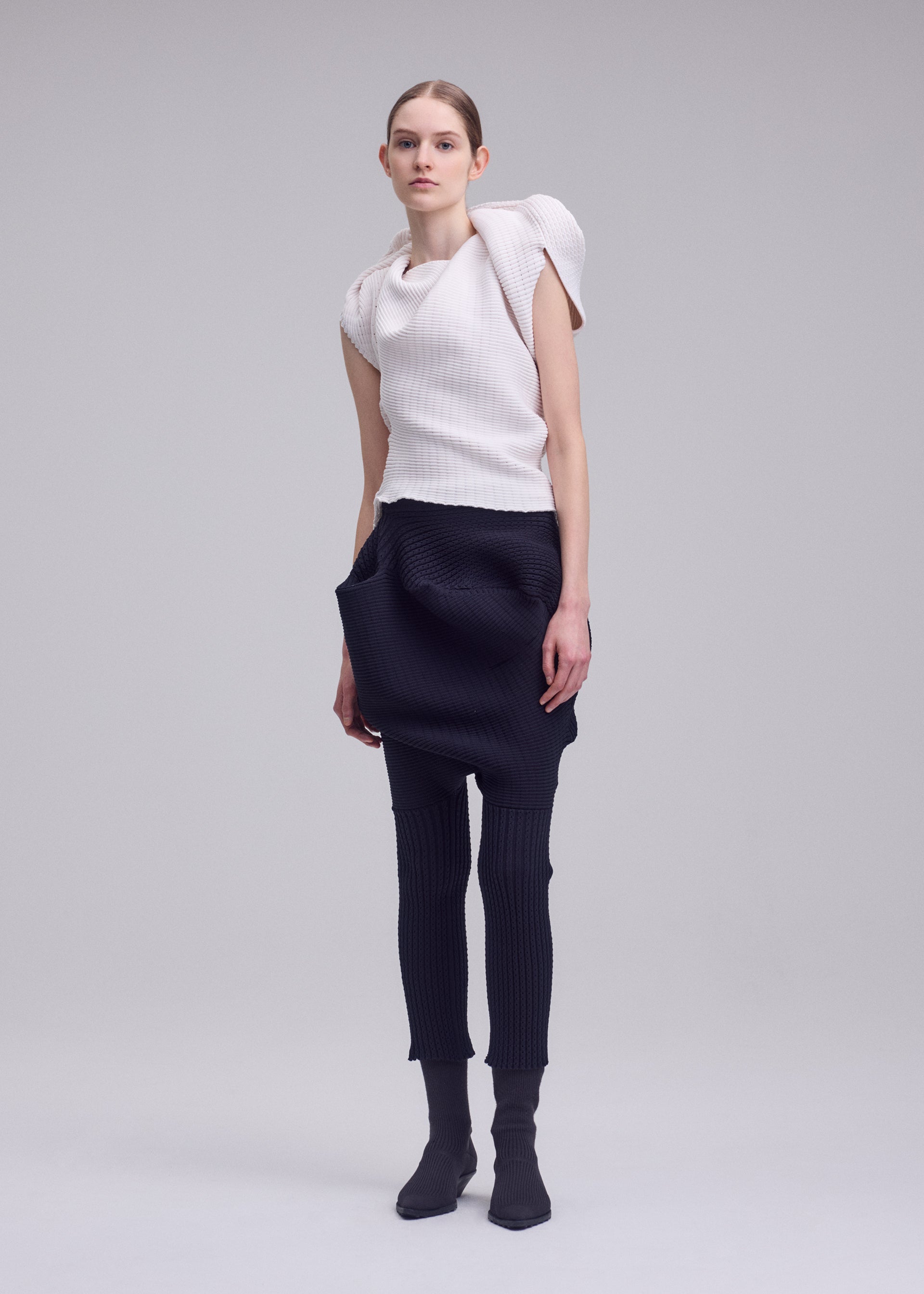 FOUND STONE Trousers Black