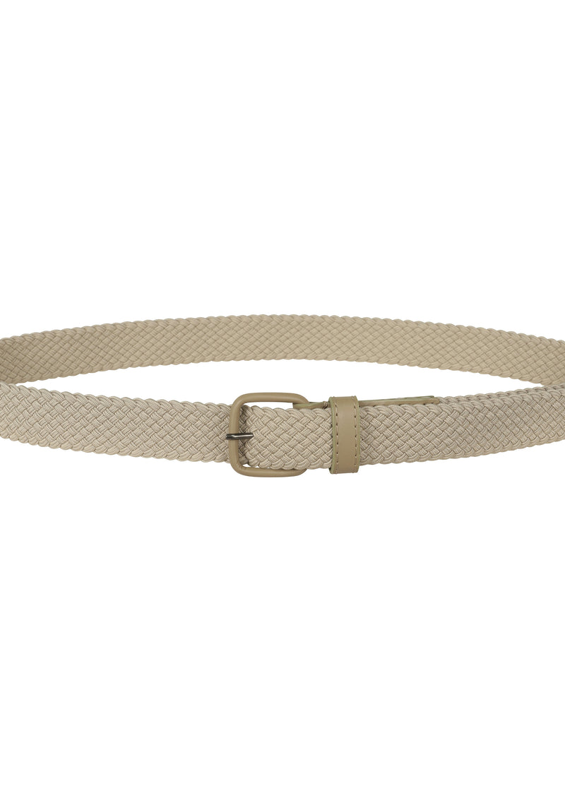 A detail shot of the IM MEN  STRETCH MESH BELT belt