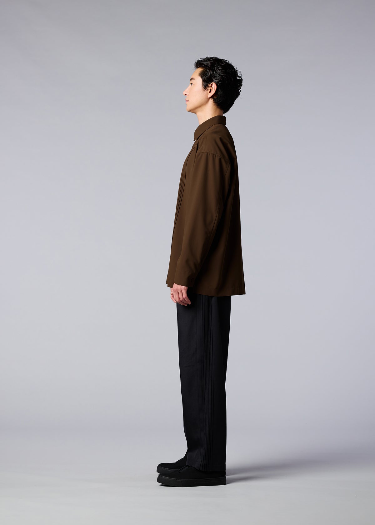 AIR PLEATS Trousers Khaki