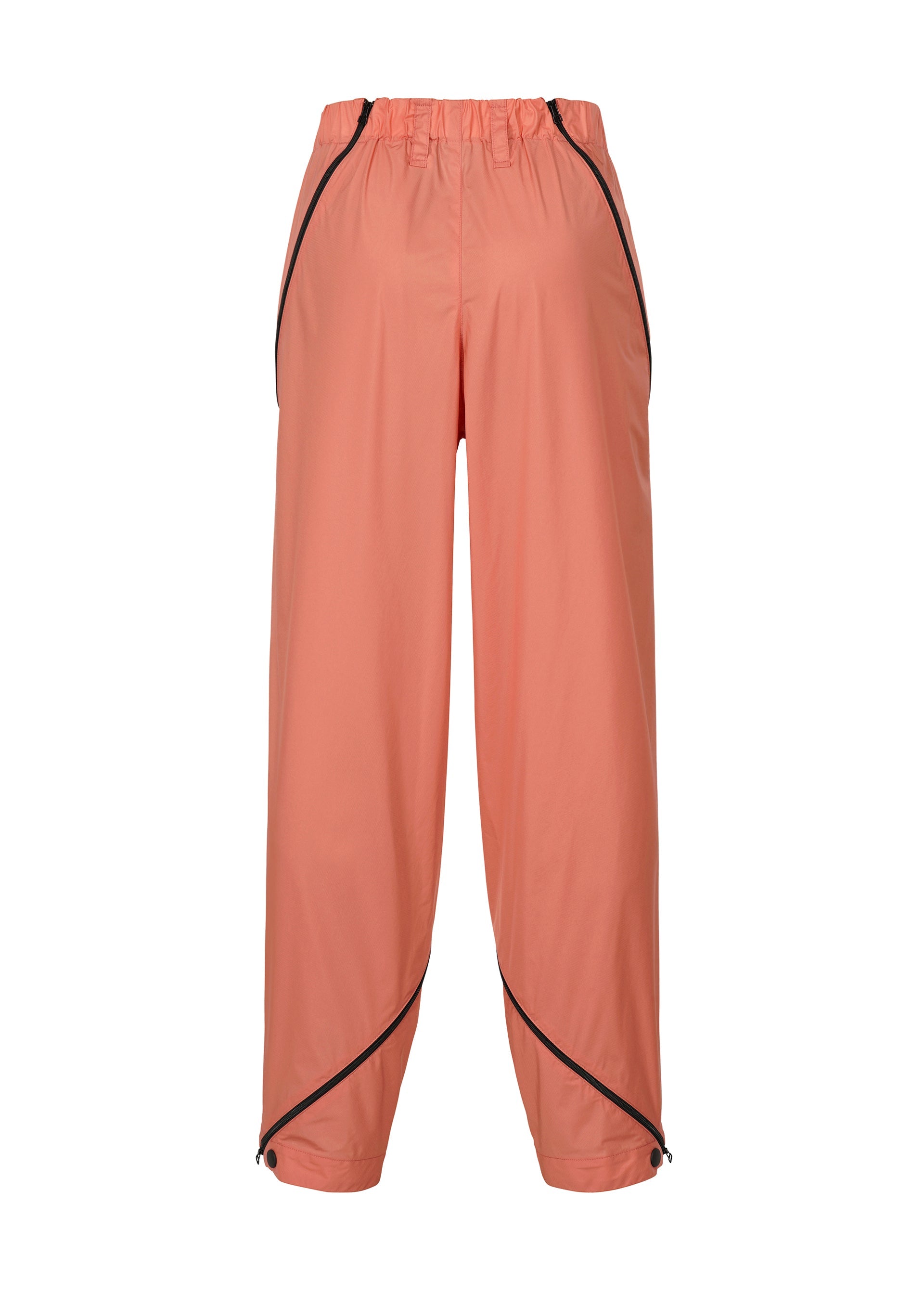 A detail shot of the IM MEN WIND trousers.