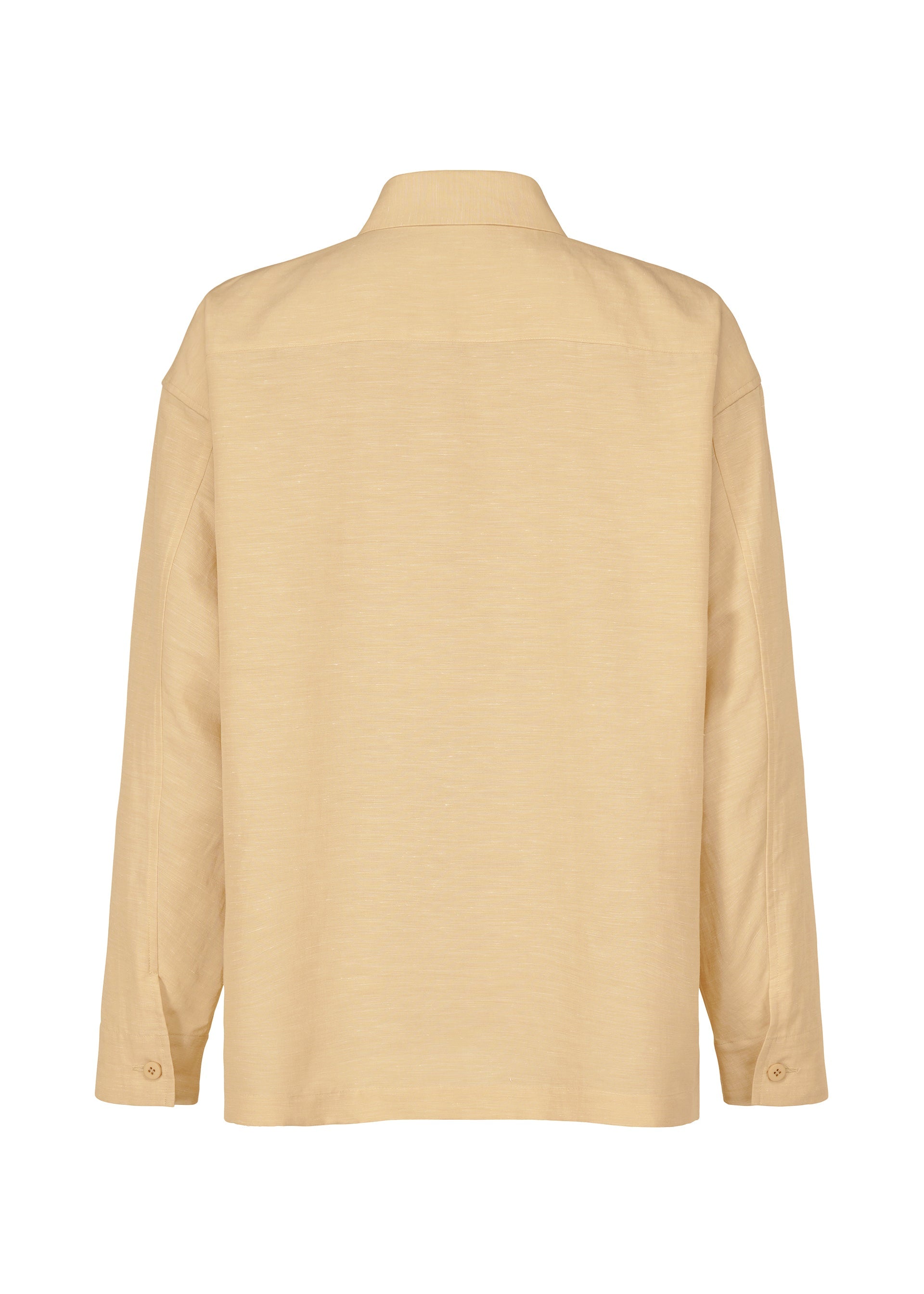A detail shot of the IM MEN HYBRID SHIRT shirt.