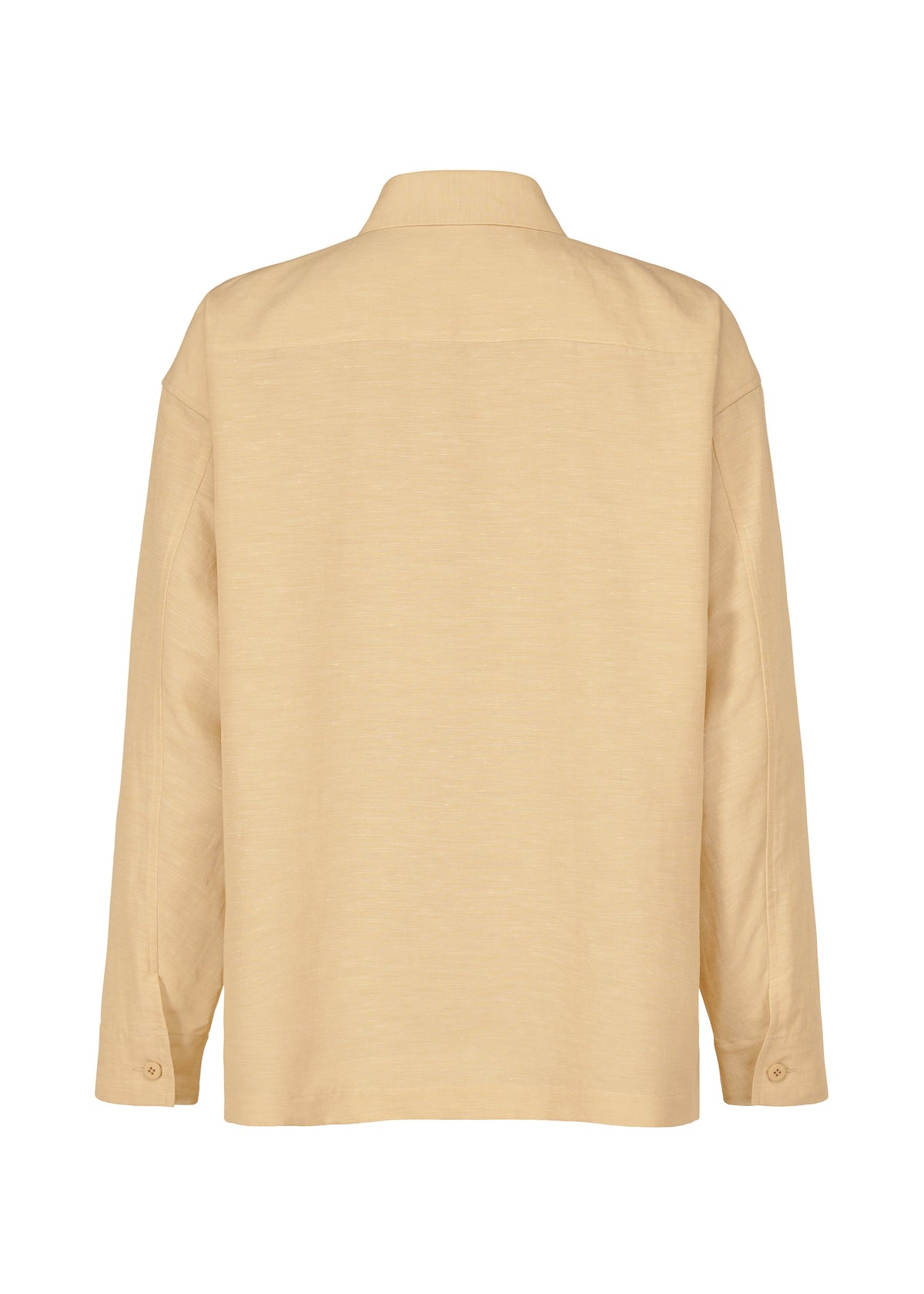A detail shot of the IM MEN HYBRID SHIRT shirt.