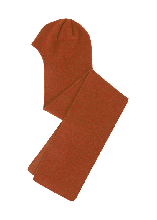 A product shot of the IM MEN CLOUD hat in terracotta (27).