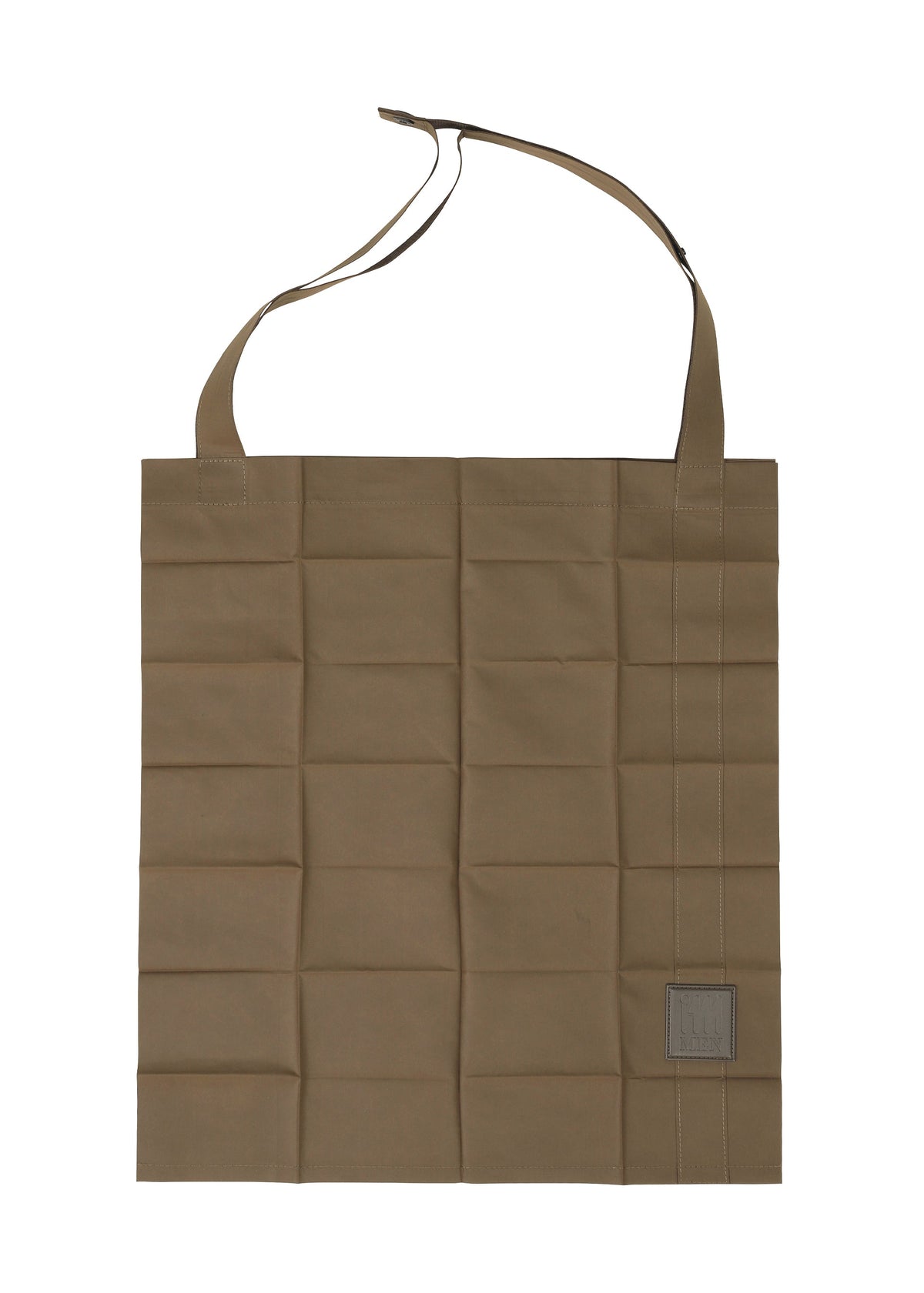 A product shot of the IM MEN PATA PATA bag in brown.