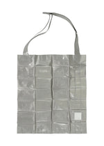 A product shot of the IM MEN PATA PATA METALLIC bag in silver (91).