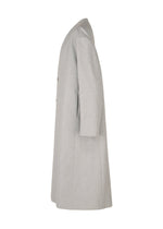 A detail shot of the IM MEN FLY WOOL coat.