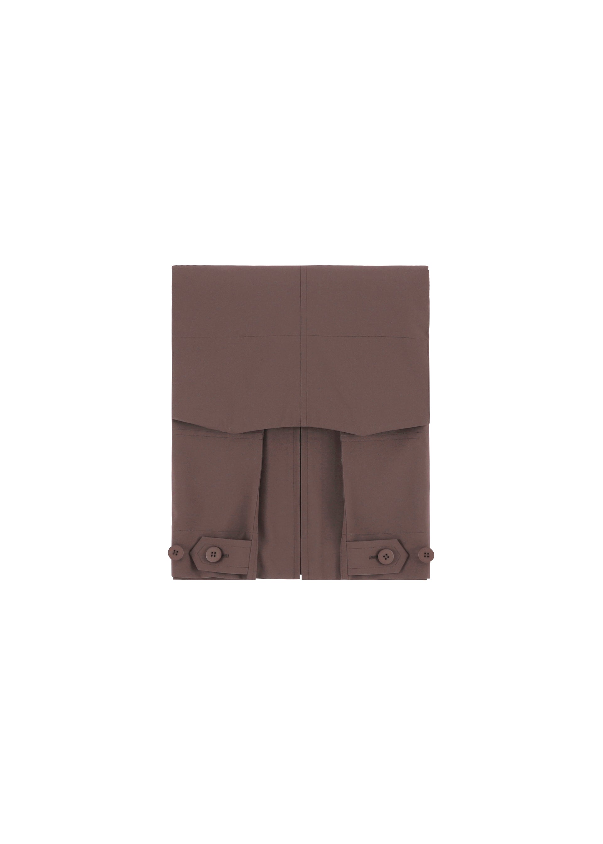 A detail shot of the IM MEN FLAT clothing.