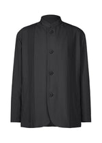 A product shot of the IM MEN AIR PLEATS jacket in black (15).