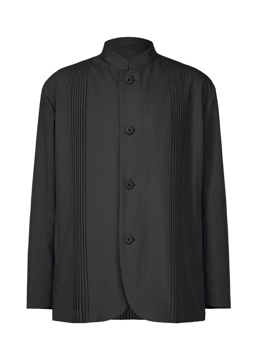 A product shot of the IM MEN AIR PLEATS jacket in black (15).