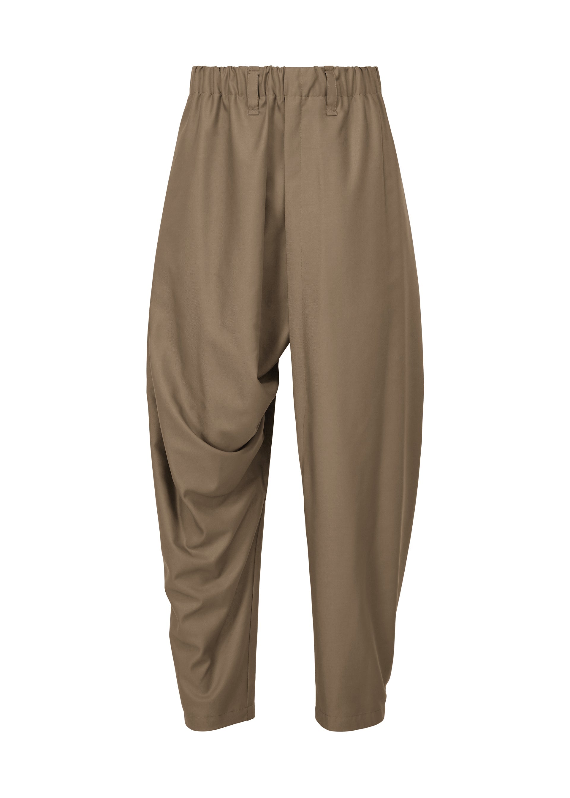 A product shot of the IM MEN SWING trousers in mocha.