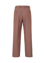 A detail shot of the IM MEN AIR PLEATS trousers.