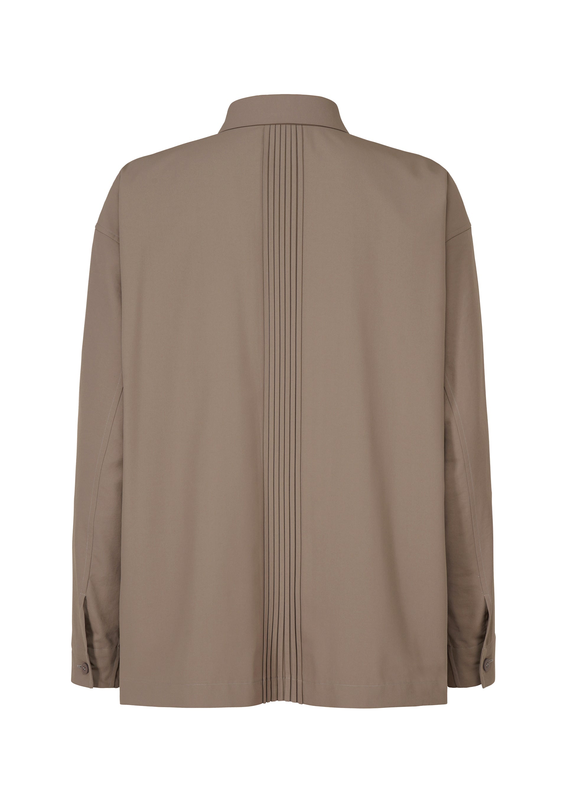A detail shot of the IM MEN PLEATS SHIRT shirt.