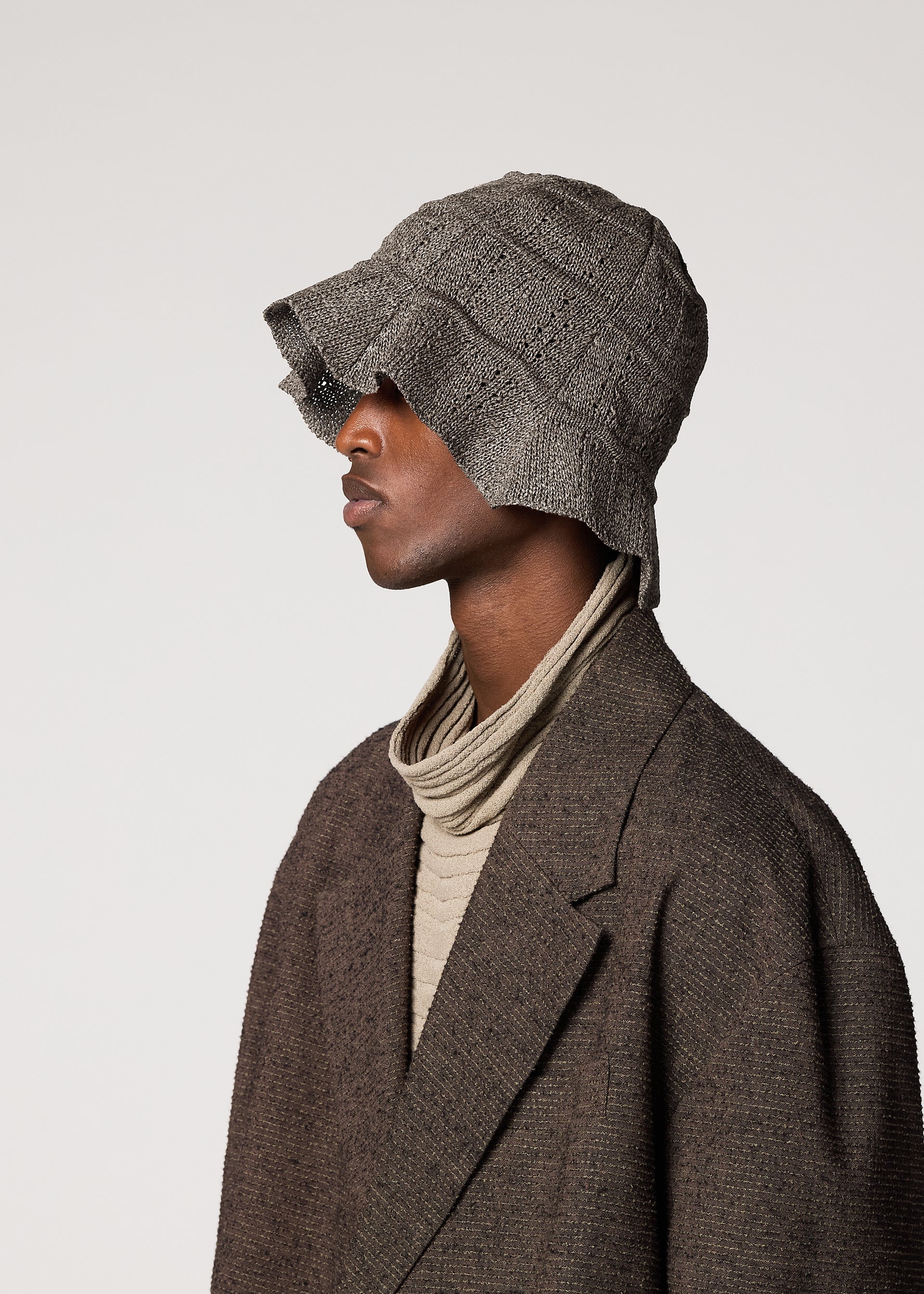 HATS – The official ISSEY MIYAKE ONLINE STORE | ISSEY MIYAKE UK