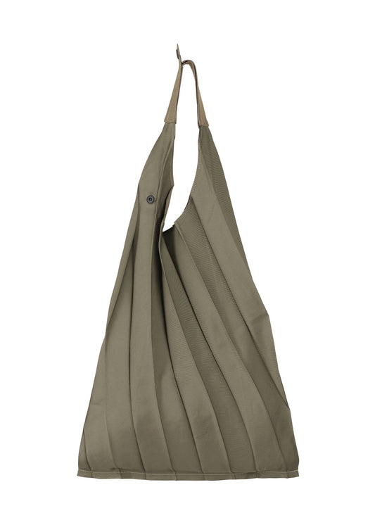 A product shot of the IM MEN GURU GURU bag in dark beige (43).