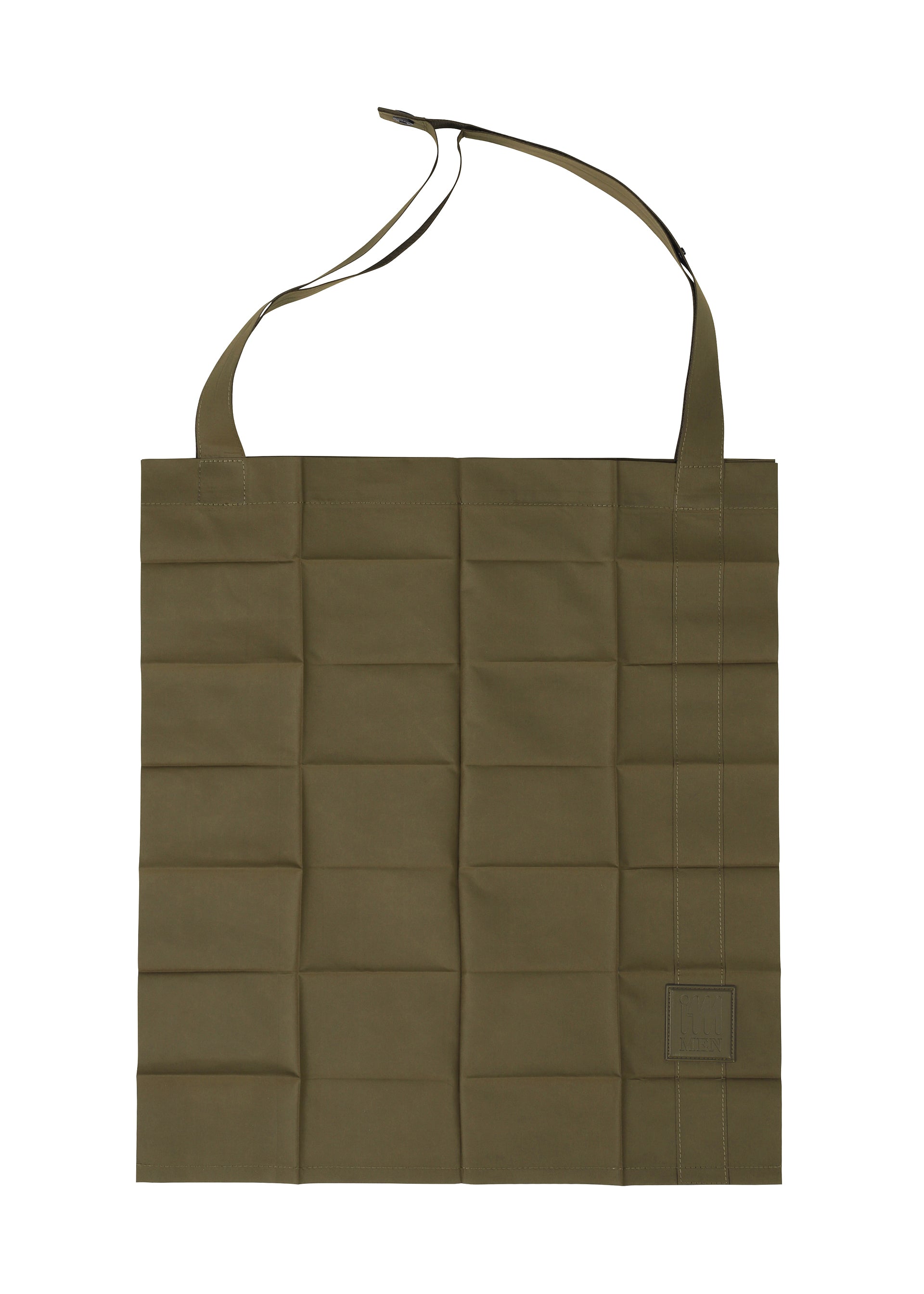 A product shot of the IM MEN PATA PATA bag in olive drab (64).