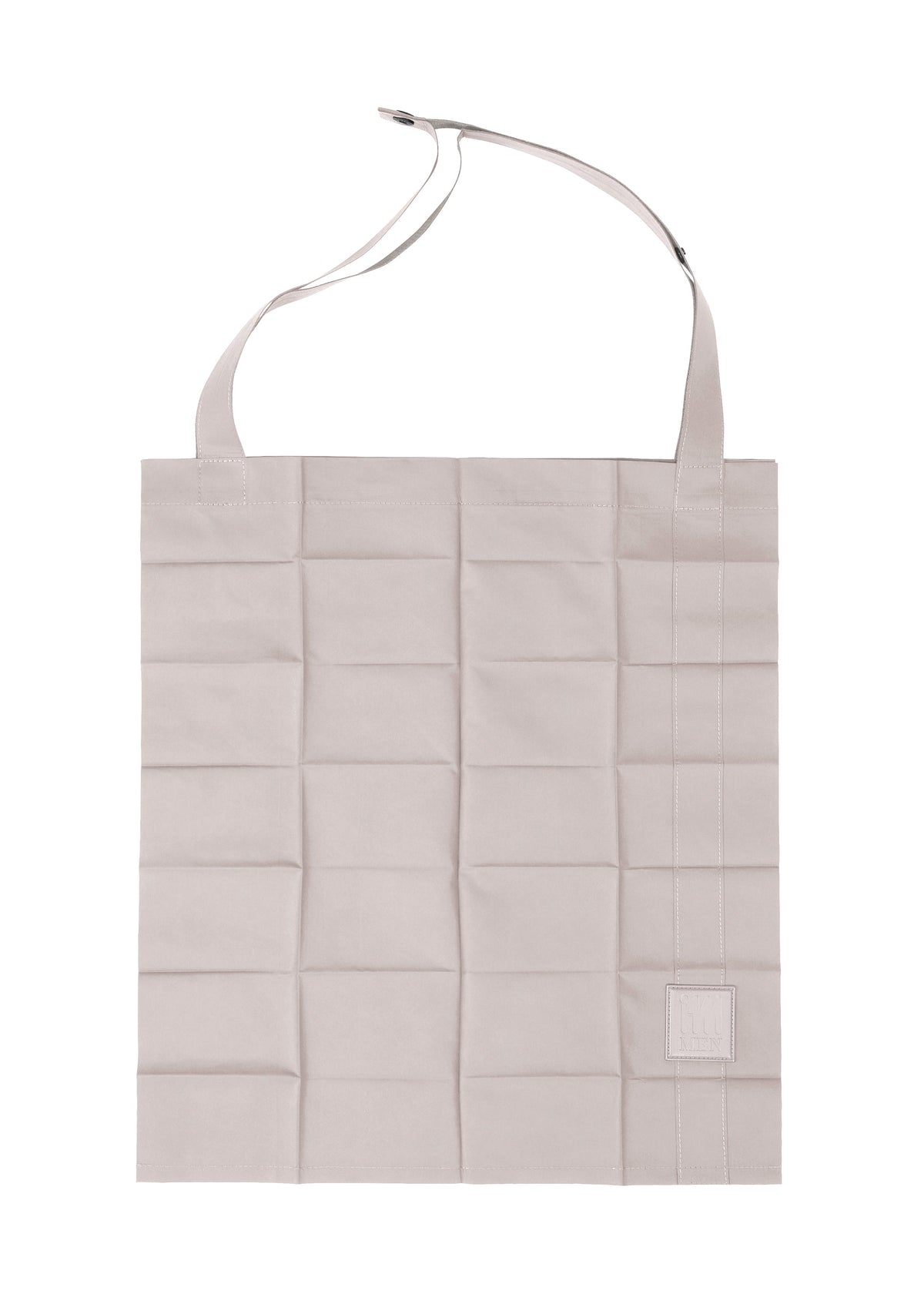 A product shot of the IM MEN PATA PATA bag in light purple (80).