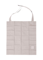 A product shot of the IM MEN PATA PATA bag in light purple (80).