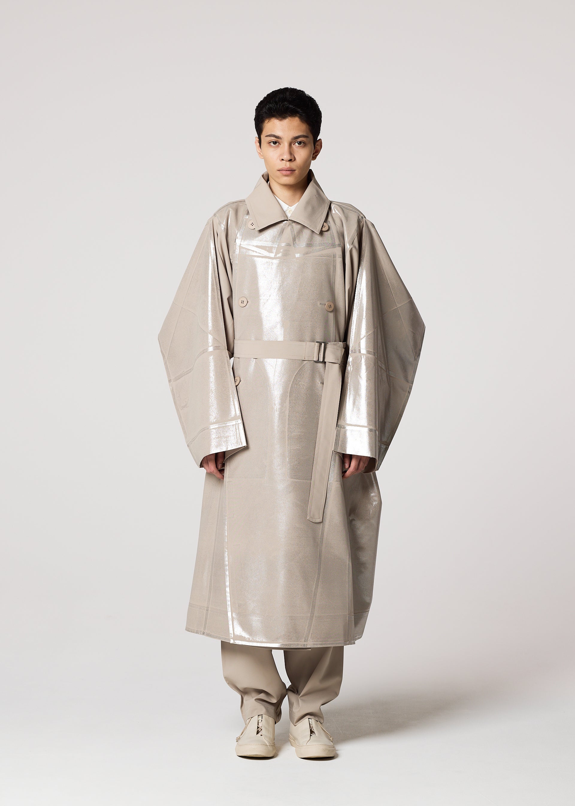 ISSEY MIYAKE Coats – The official ISSEY MIYAKE ONLINE STORE