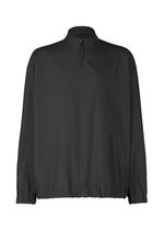 A product shot of the IM MEN AIR PLEATS jacket in black (15).