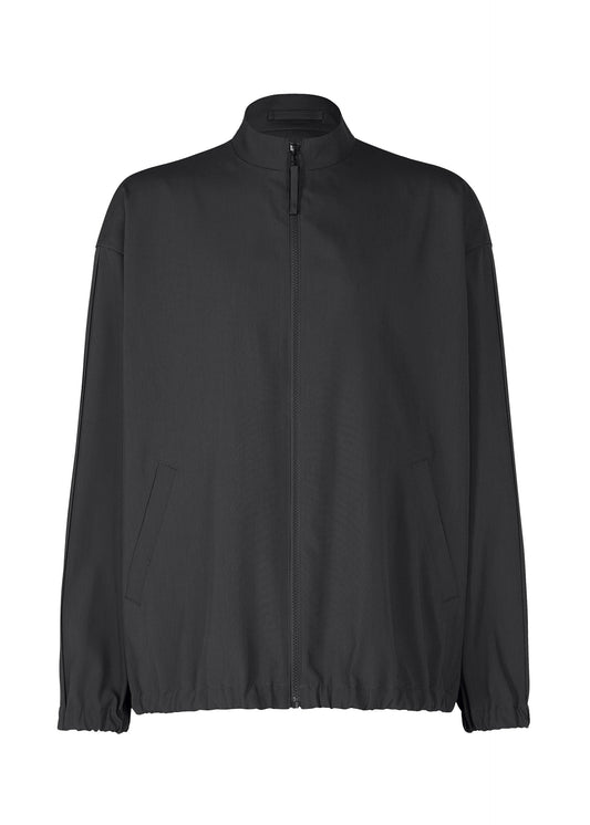 A product shot of the IM MEN AIR PLEATS jacket in black (15).