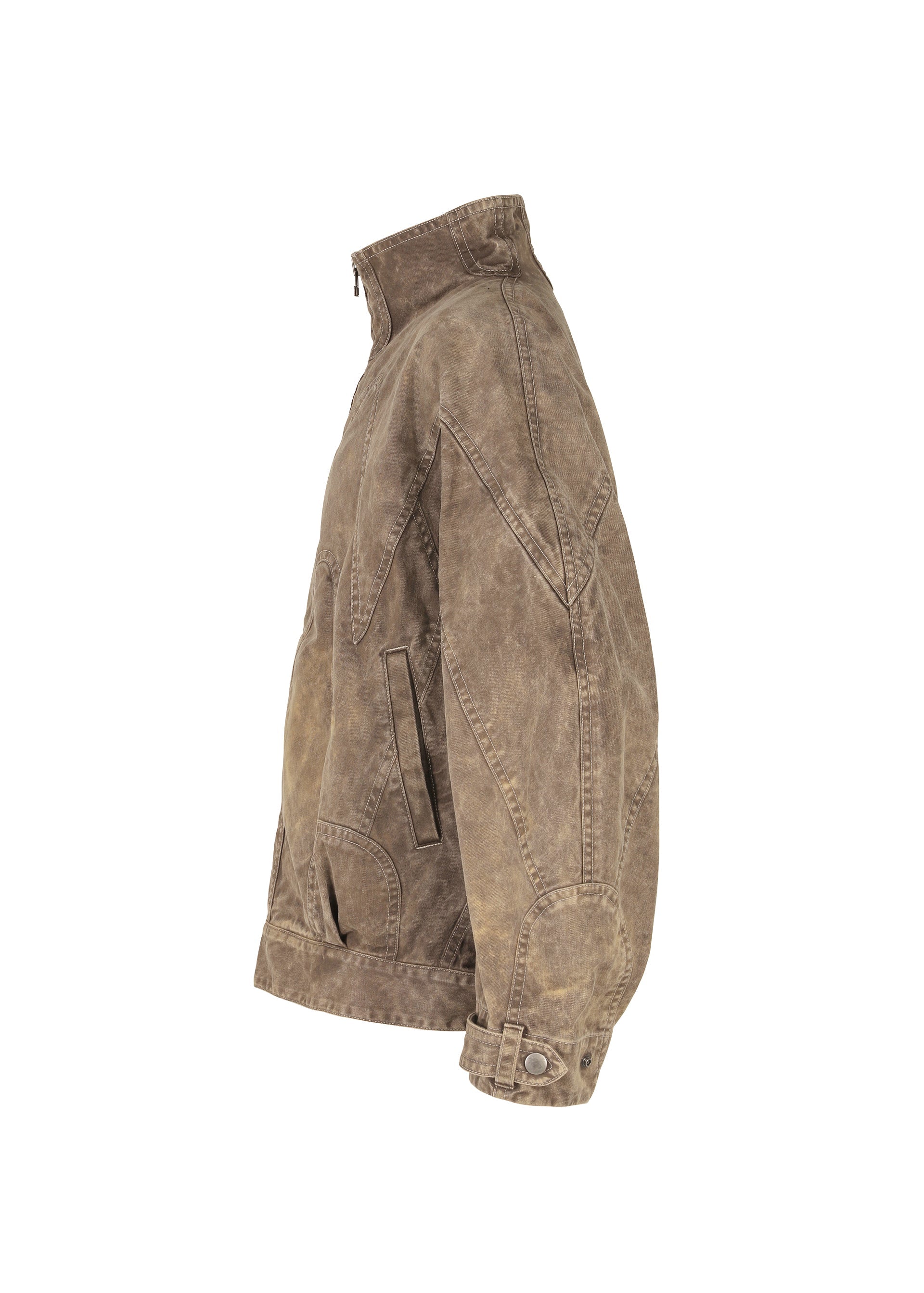 A detail shot of the IM MEN ELEMENTS jacket.