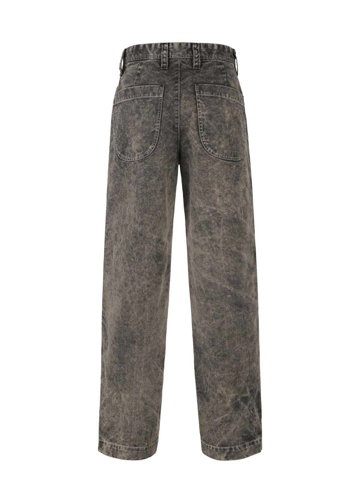 A detail shot of the IM MEN ELEMENTS trousers.