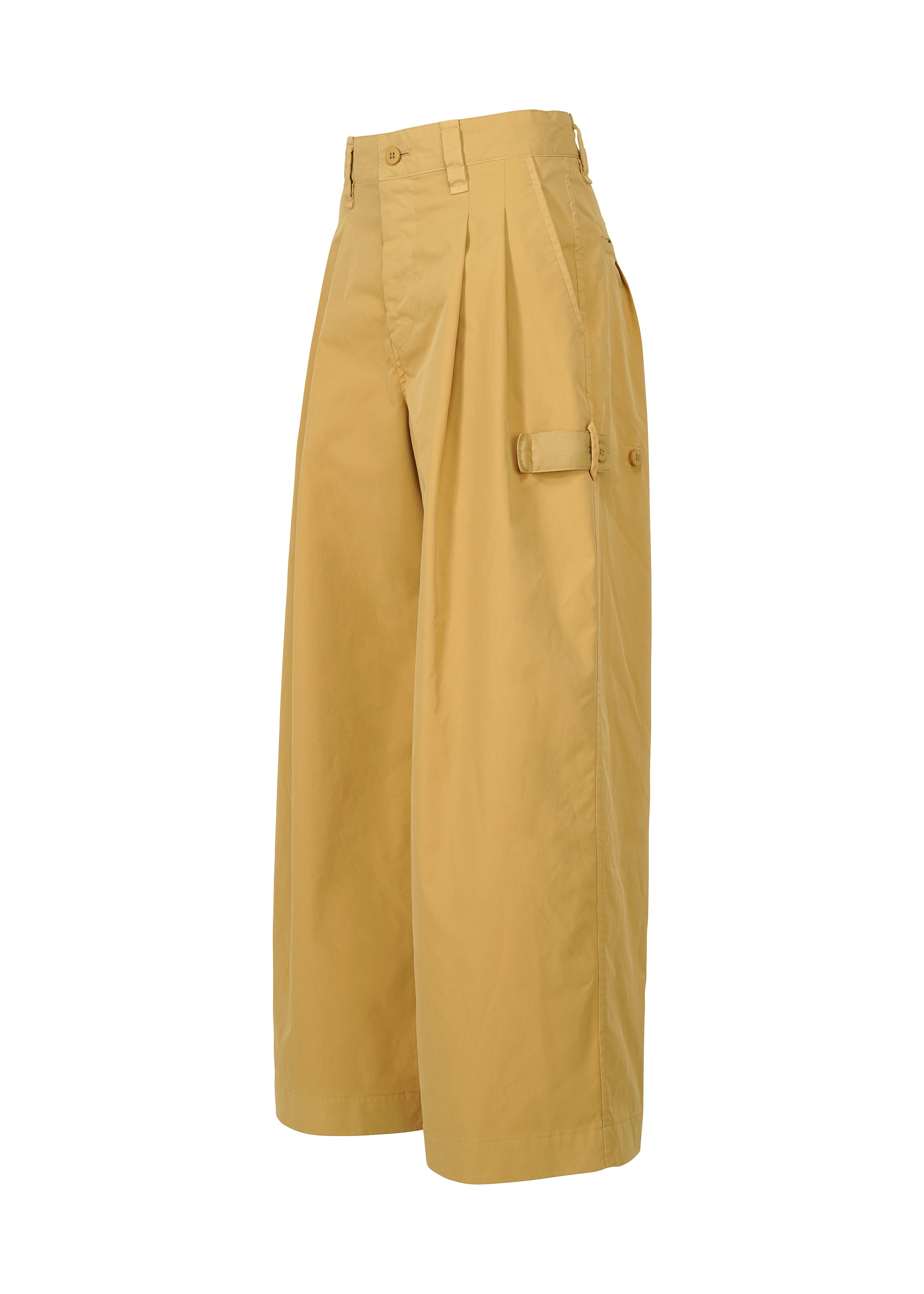 A detail shot of the IM MEN RESILIENCE trousers.