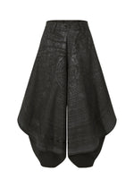 A product shot of the IM MEN KAIYU trousers in black (15).