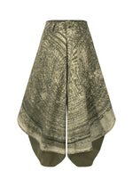 A product shot of the IM MEN KAIYU trousers in khaki (65).