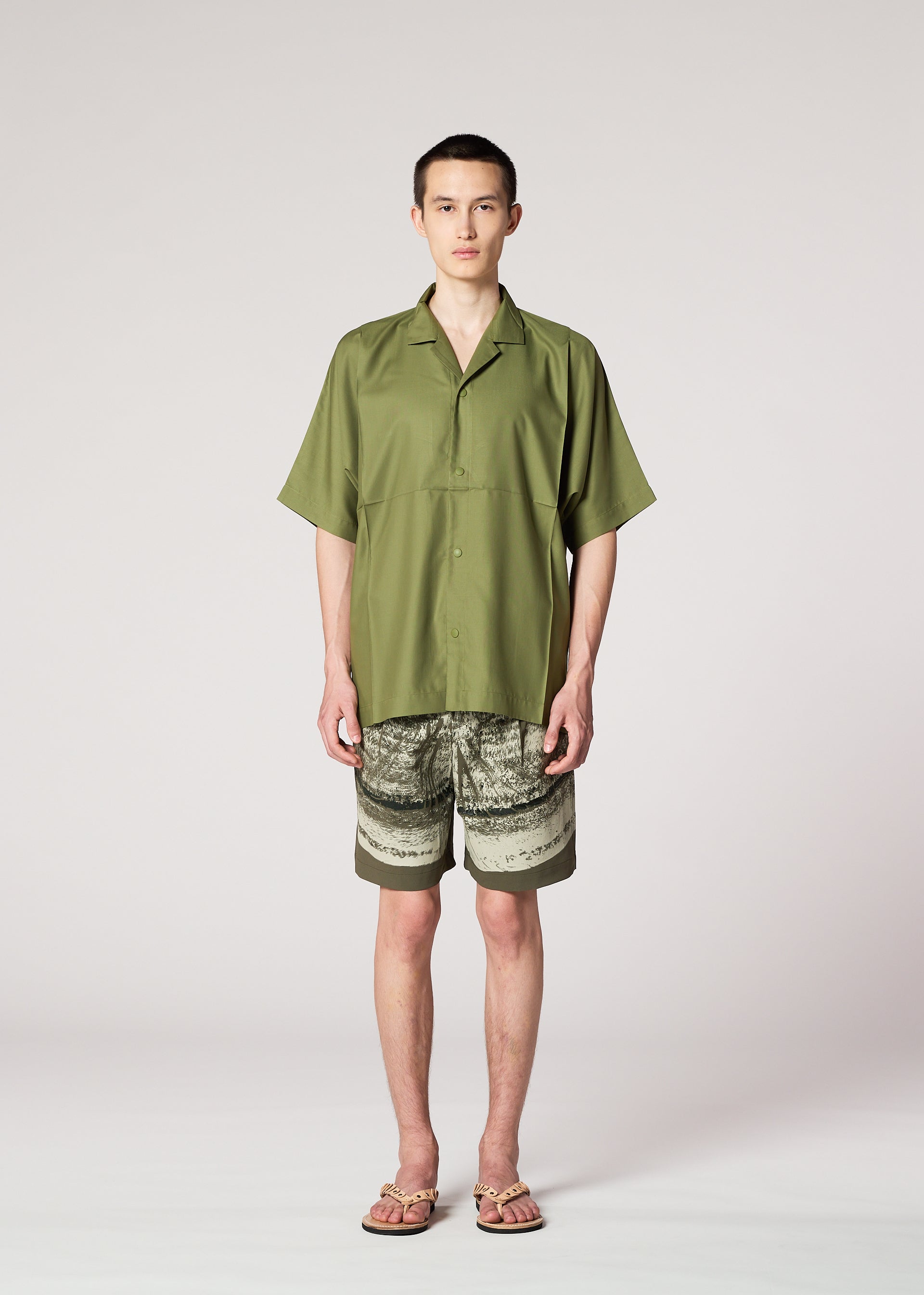 A model wears the IM MEN KAIYU shorts.